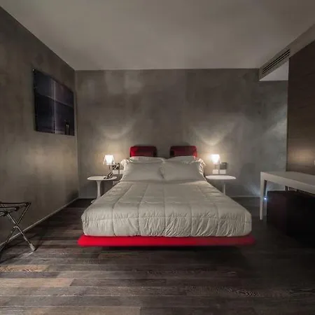 Отель Relais Metelli Фолиньо